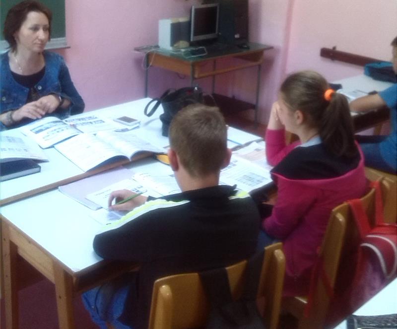 Photo of NLB Razvojna banka uručila dva računara školi u Drinjači