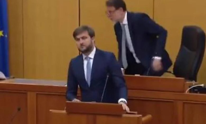 Photo of Pogledajte kako su reagovali poslanici u hrvatskom parlamentu kad se desio zemljotres (video)