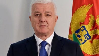 Photo of Crnogorska vlast predlaže obustavu primjene Zakona o slobodi vjeroispovjesti